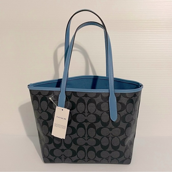 NWT Coach Small City Tote In Signature Canvas With Horse And Sleigh - Picture 4 of 8